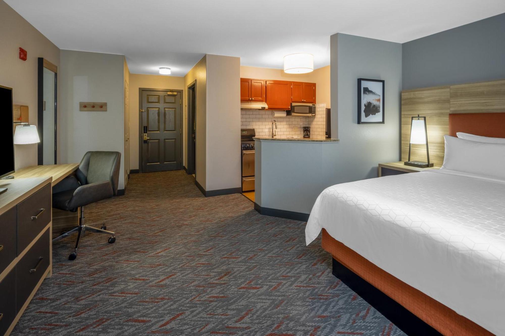 Candlewood - Boston North Shore - By Ihg Hotel